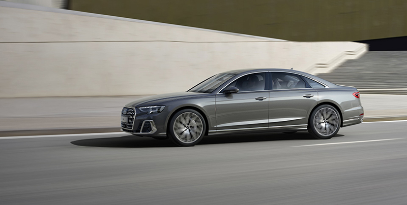 Audi A8L: Flagship Prestige at Exceptional Value — A Calculated Challenge to the 7 Series and S-Class