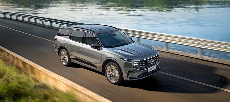 Ford Edge L vs. Toyota Highlander: Which 2026 Upgrade Hits the Mark for Families?